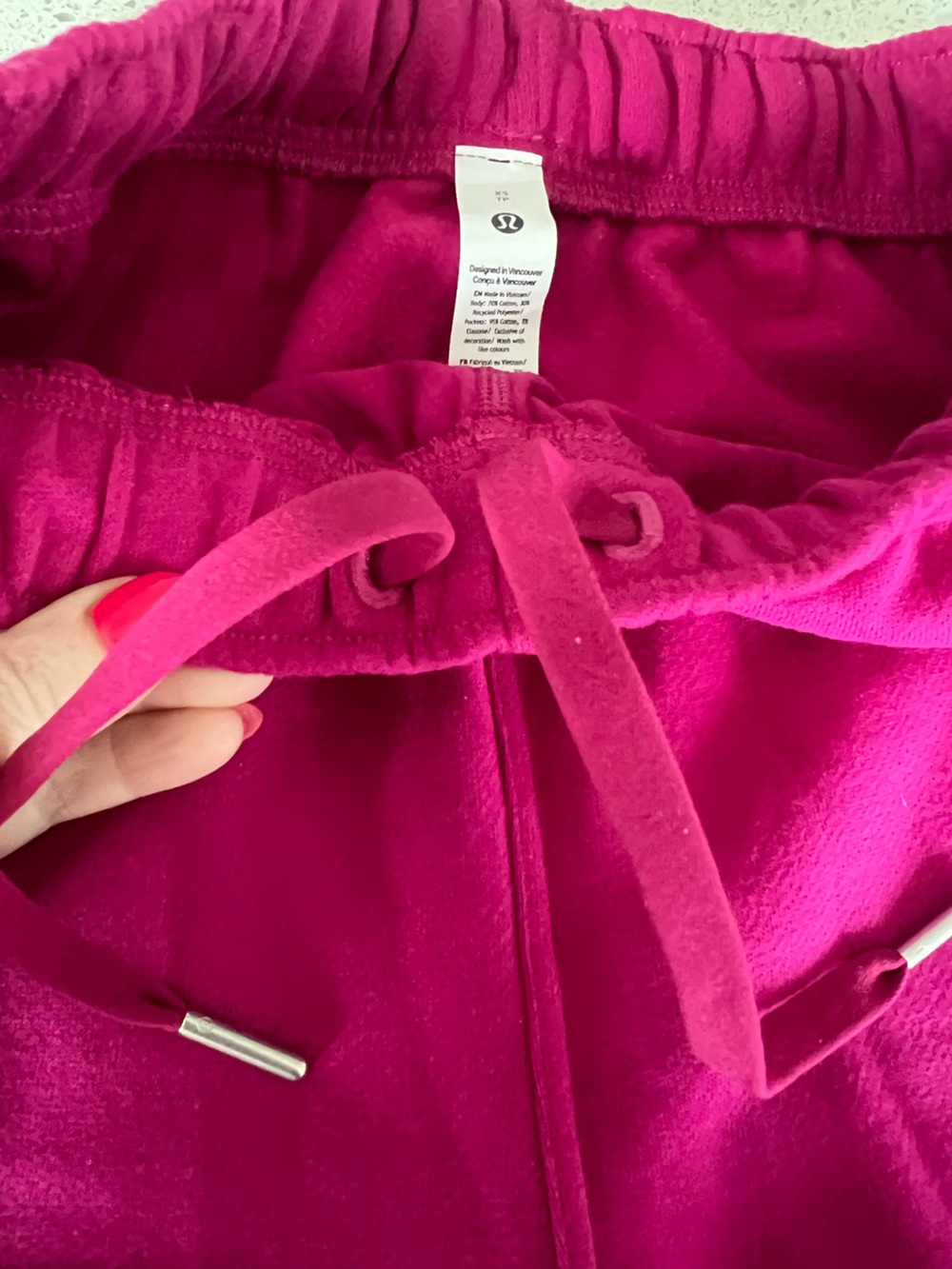 lululemon Scuba Mid Rise Oversized Jogger *Regular (NWT) Ripened Raspberry - Picture 6 of 15